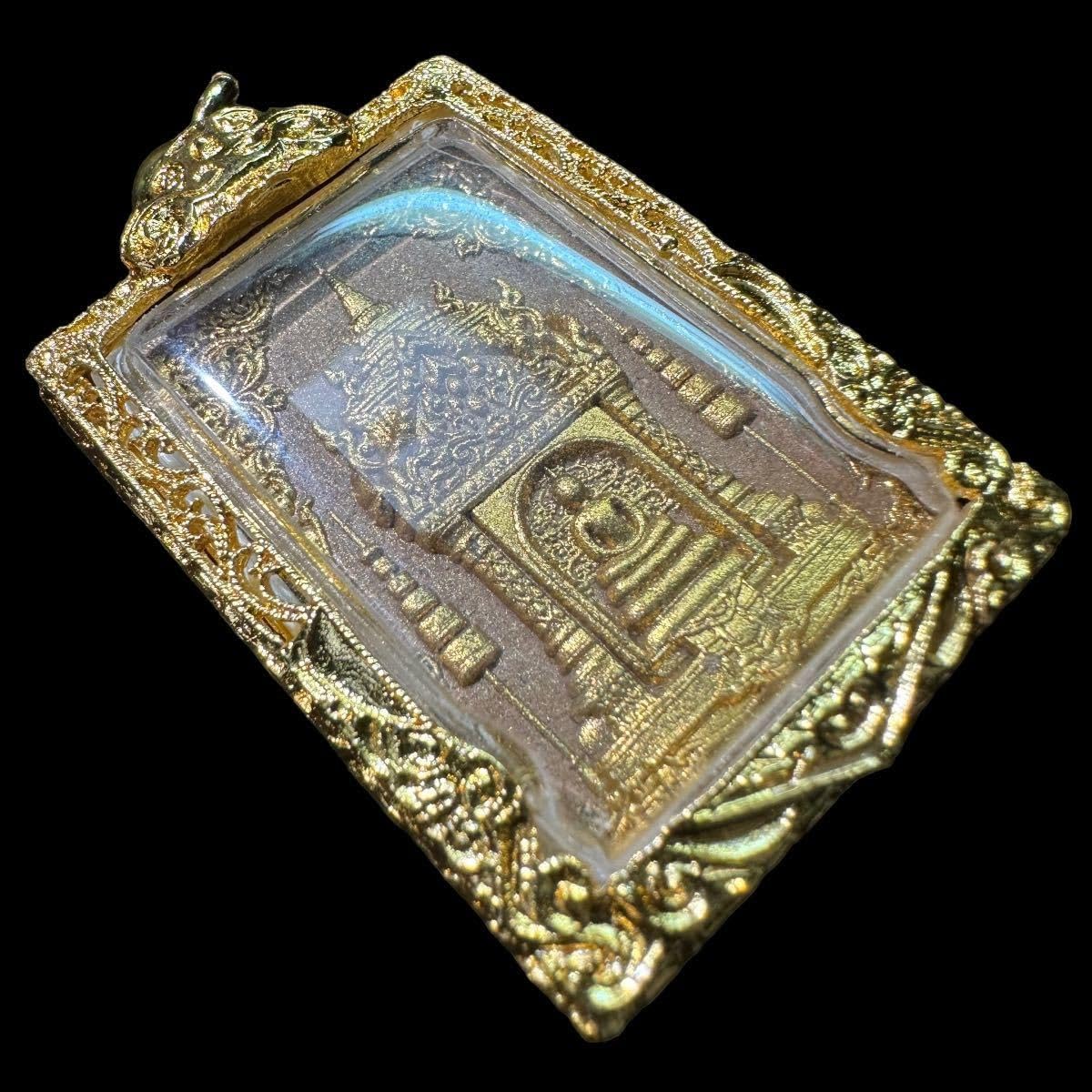 本家本元金運の縁起物】ルアンポームイ師の真影究極の金運到来必至