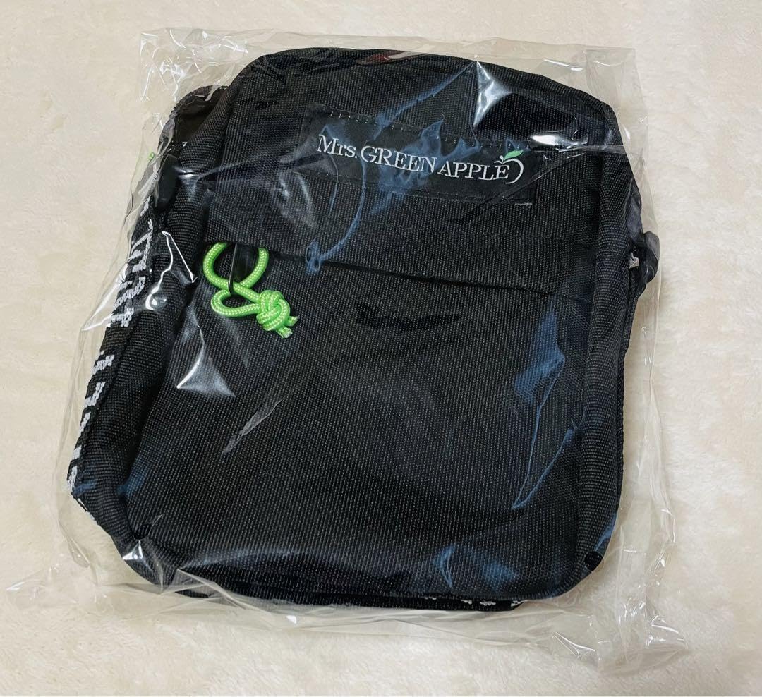 Mrs. GREEN APPLE ポータブルCDプレーヤー ショルダーポーチ別売 Mrs