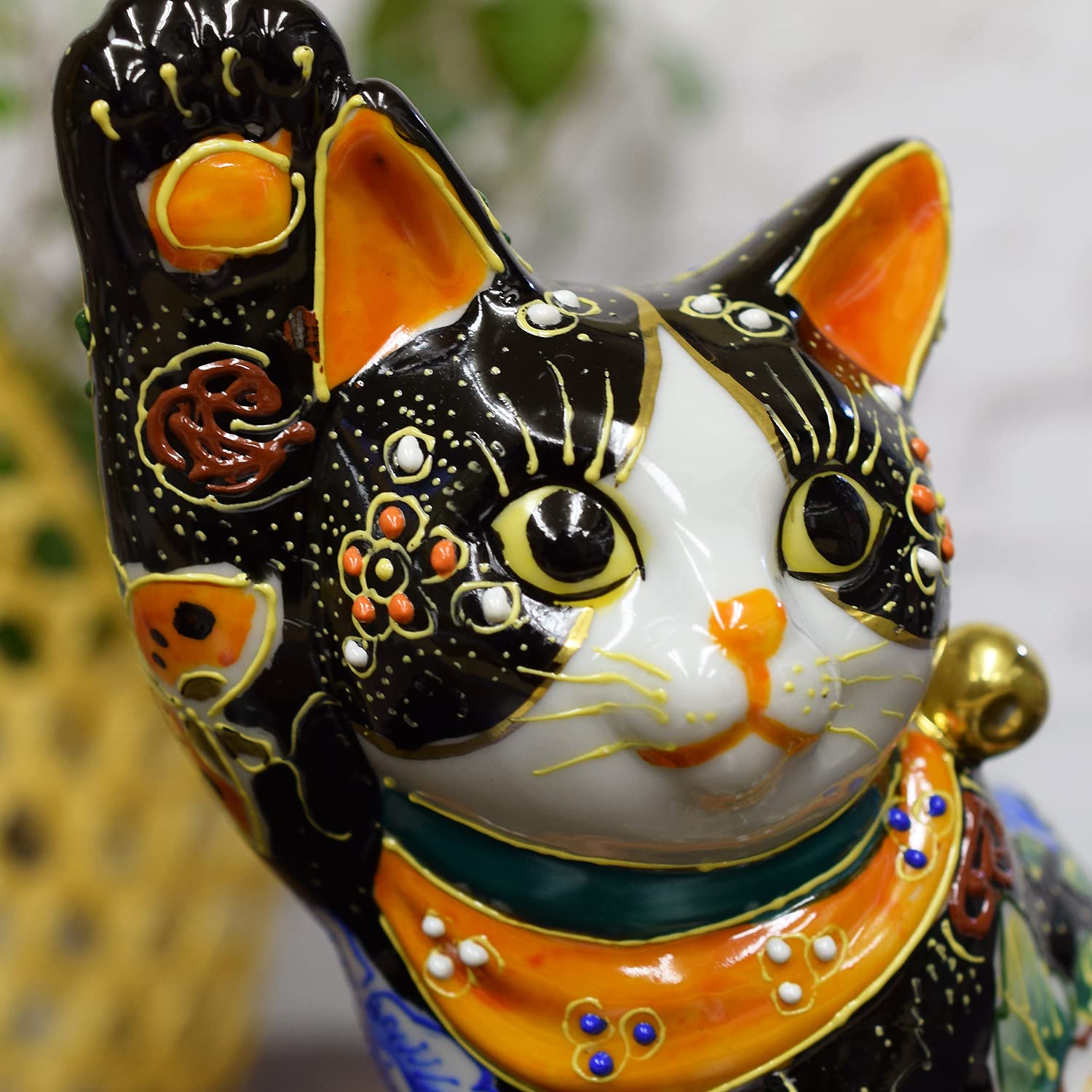 九谷焼 招き猫 縁起物 座布団付き ショップ 九谷焼招き猫縁起物座布団付き