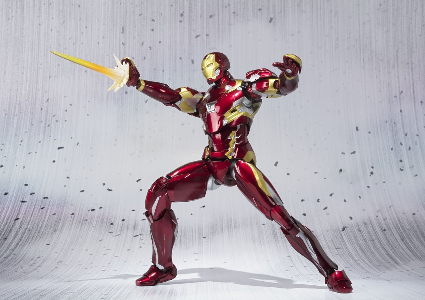 Amazon.com: S.H. Figuarts - Civil War - Iron Man Mark 46 : Toys
