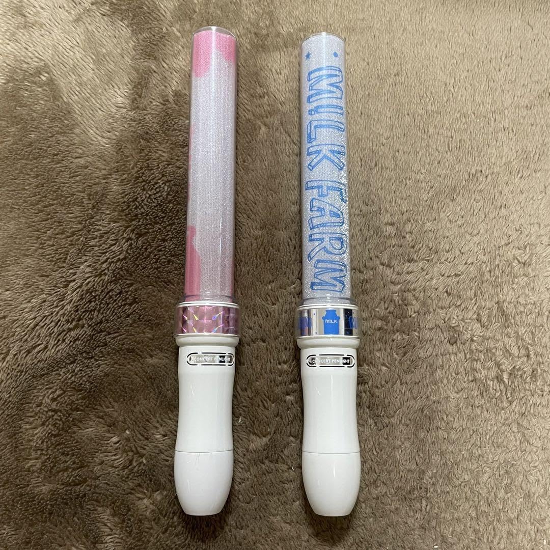 Amazon.co.jp: M!LK 初代公式ペンライト2本セットカラチェン : 産業
