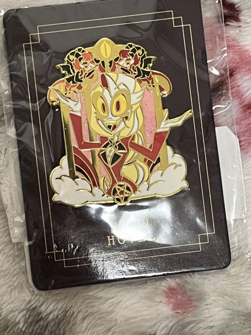 ハズビンホテル HAZBIN HOTEL ピンバッジ 水着 チャーリー