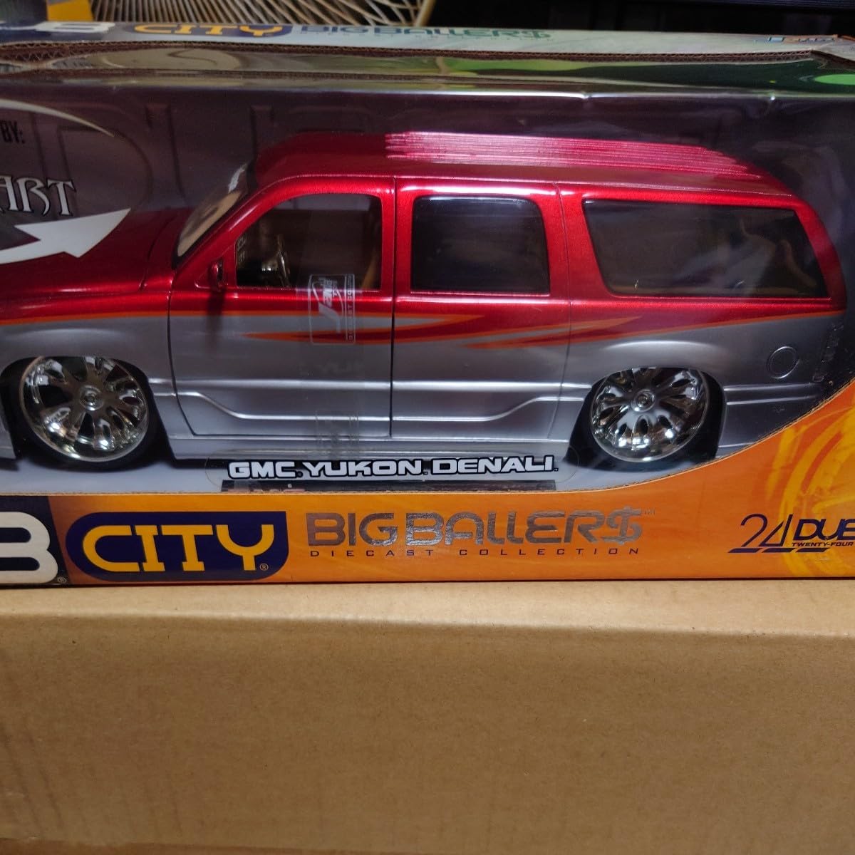 1/18 JADATOYS GMC ユーコン デナリ アメ車 dub YukON DENALI1:18