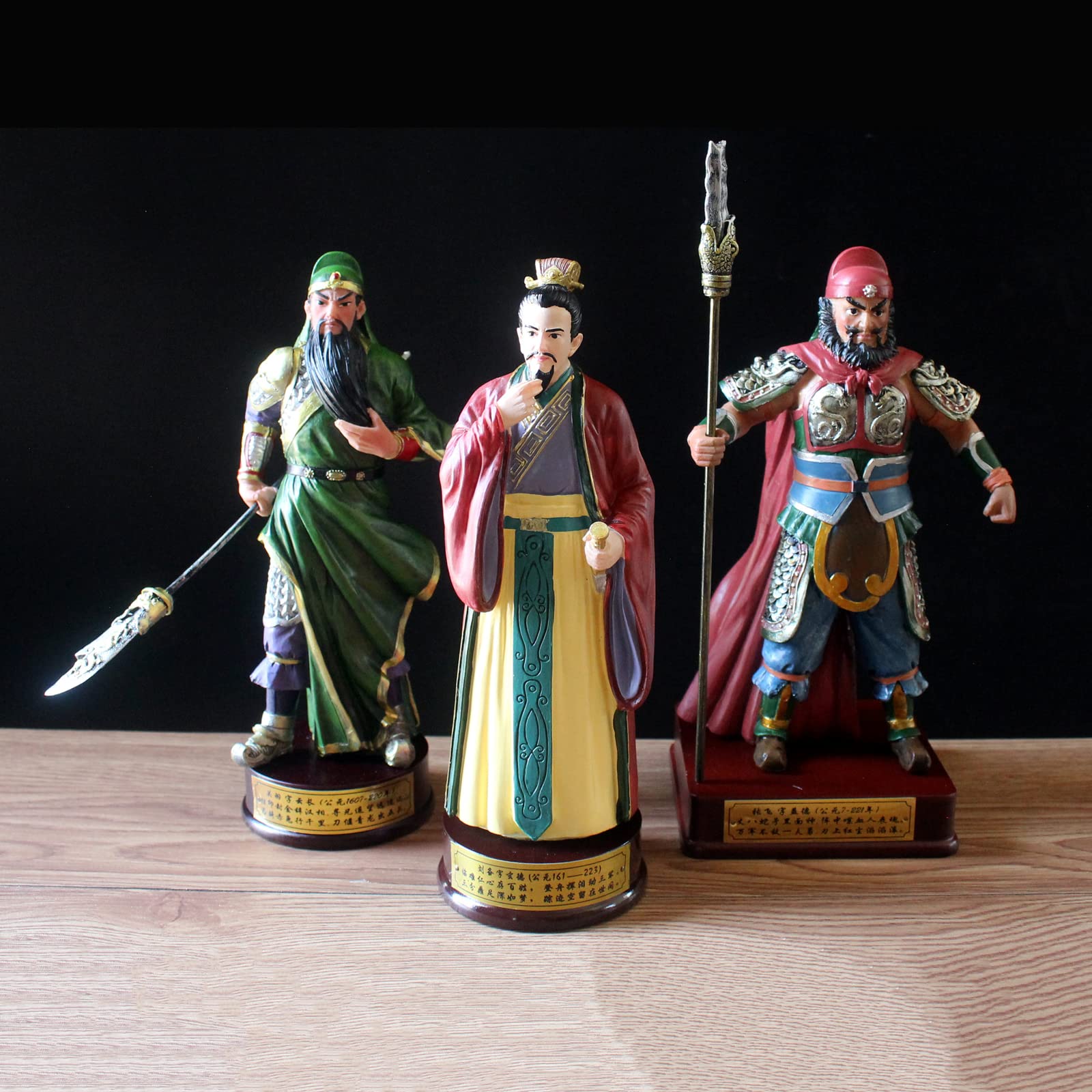 Amazon.co.jp: 三国志 フィギュアコレクション 関羽雲長・張飛翼徳