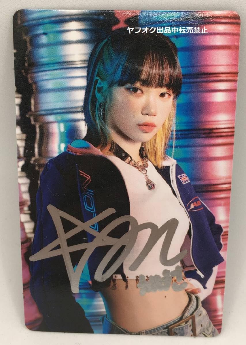 LE SSERAFIM ルセラフィム ルセラ ウンチェ サイン入り チェキ 2025年