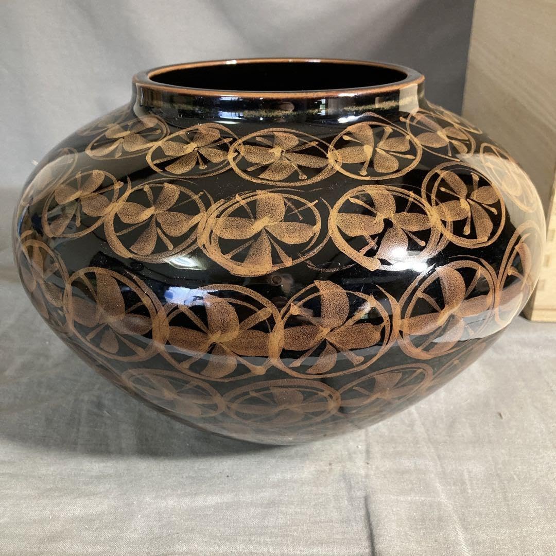 青木龍山】文化勲章受章日本芸術院会員日本名窯青木龍山作染付丸花紋花瓶