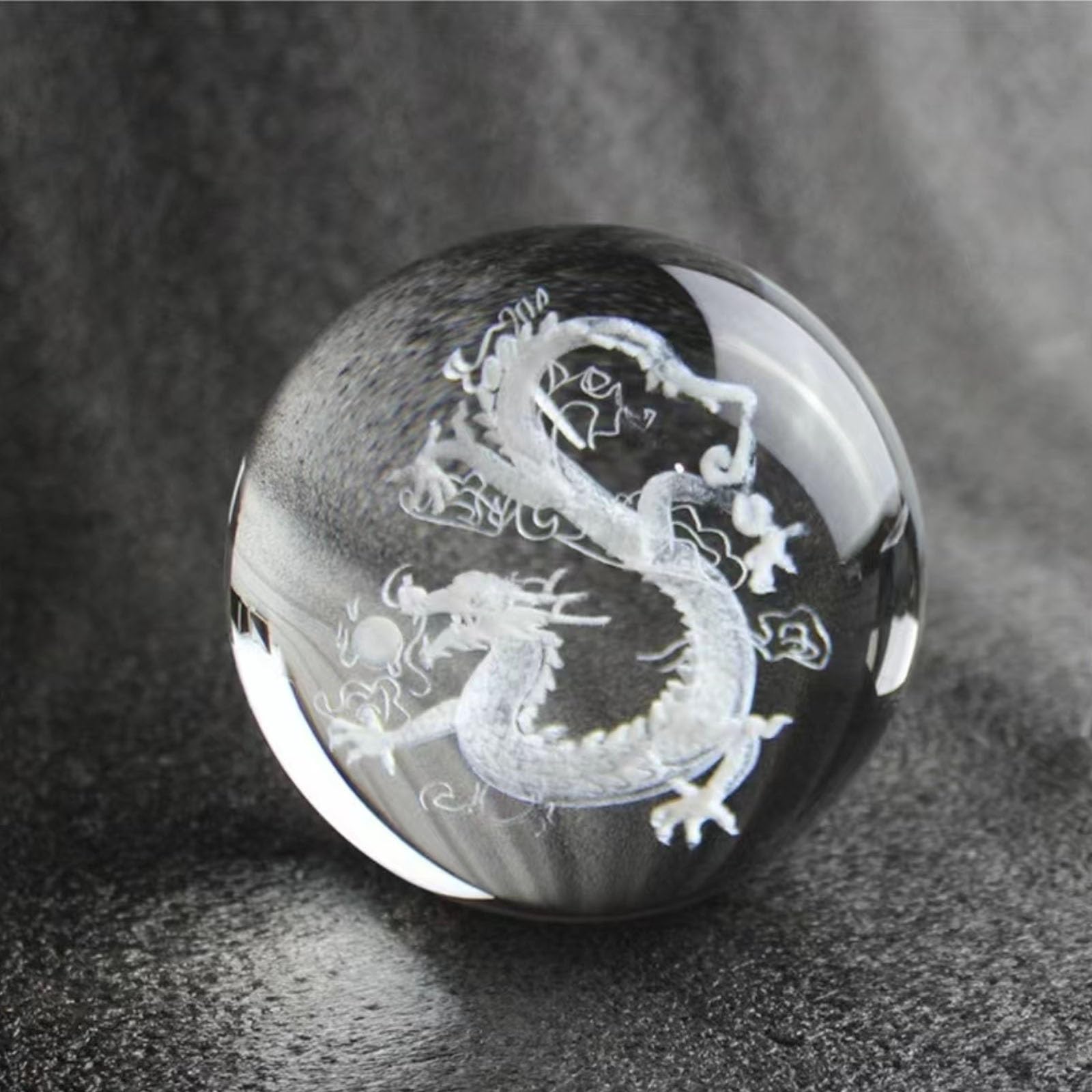 クリスタルドラゴン水晶玉