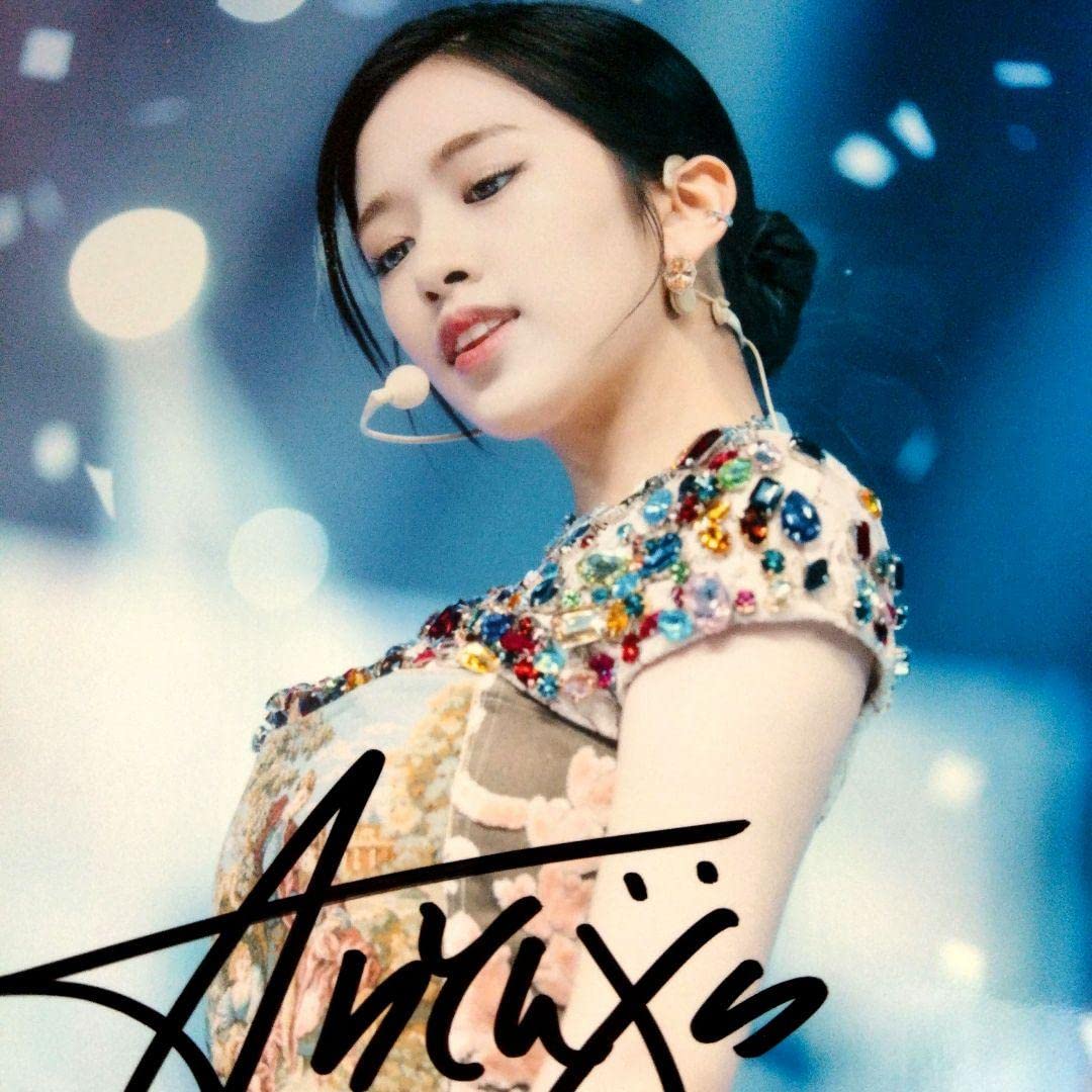 IVE アン・ユジン ファンコン サインボール イ*ク様 IVE SCOUT 2025