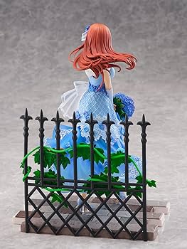 Amazon.co.jp: SHIBUYA SCRAMBLE FIGURE 映画「五等分の花嫁」中野 三