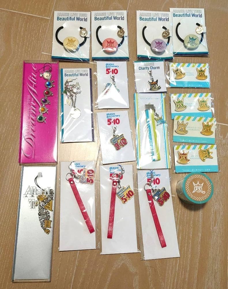 嵐 コンサート ライブ グッズ Amazon.co.jp: 嵐 ツアーグッズ まとめ