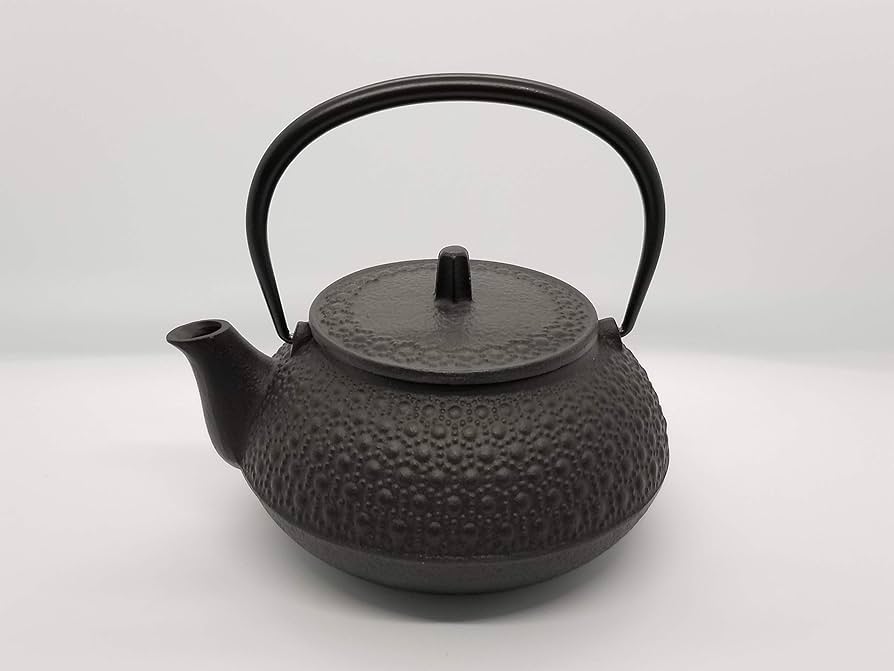 Amazon｜岩鋳 Iwachu 鉄瓶兼用急須 5型新亀甲 黒焼付 0.65L ホーロー