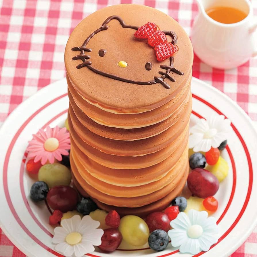 お値下げ！ハローキティ型 蓋付パンケーキフライパンとロングテーブル