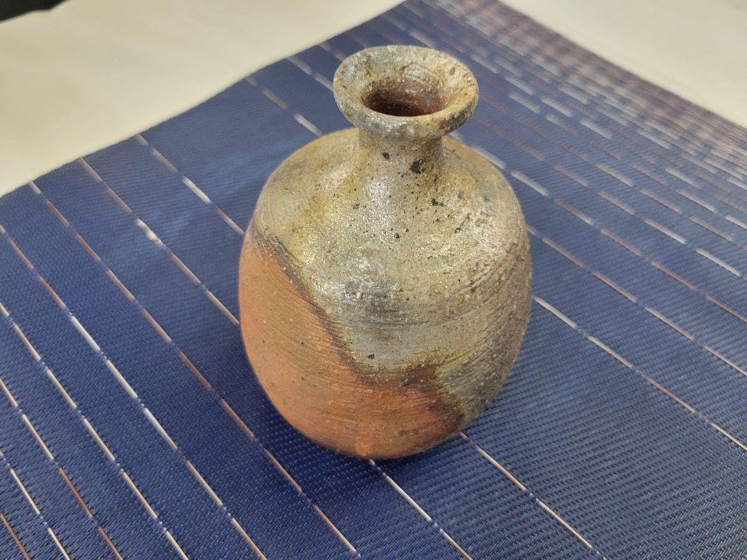 小壺 35 備前焼 竹内靖之（備前焼緋襷蓋付小壺）