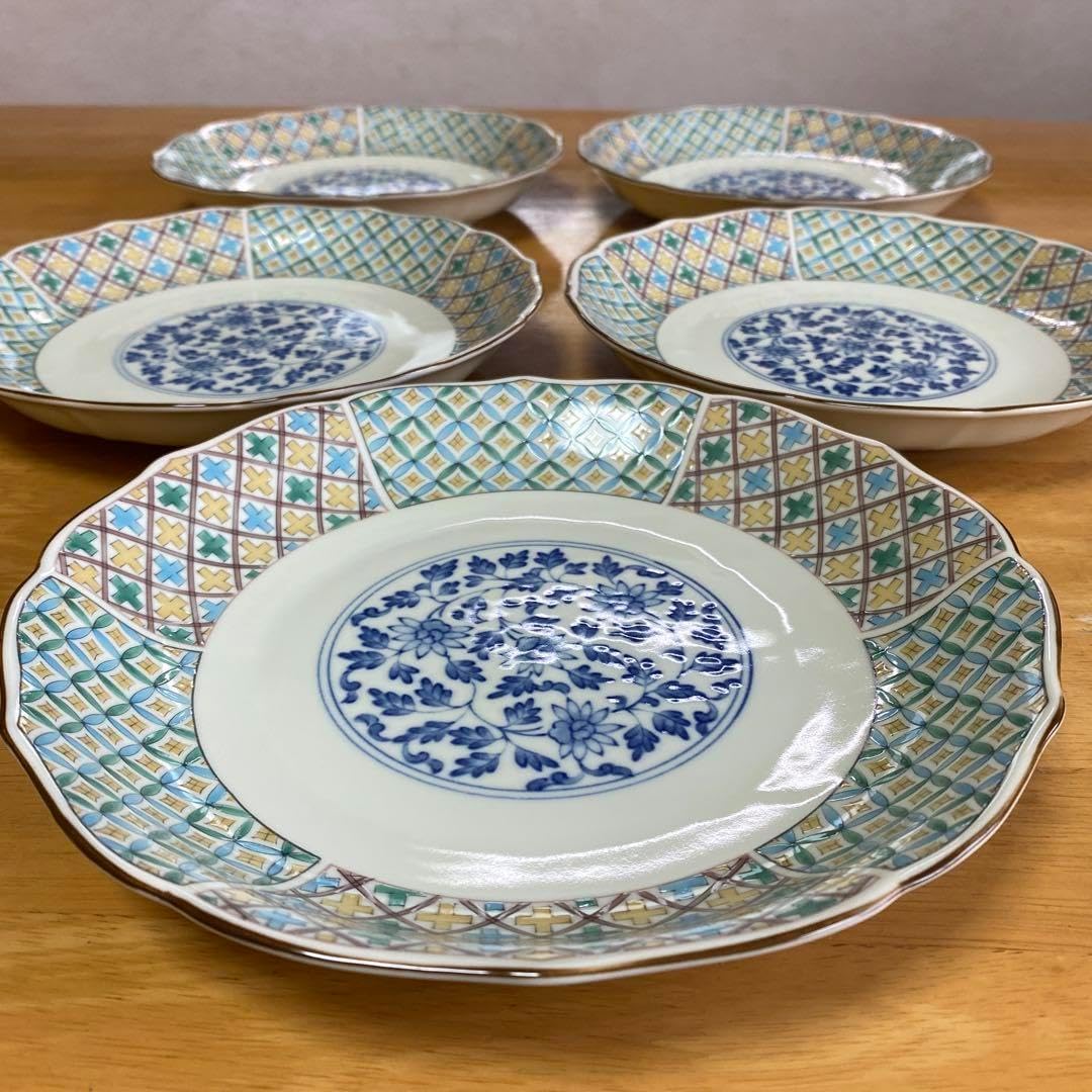 2454 有田焼 其泉作 青白磁牡丹彫 盛皿 未使用 2454 有田焼 其