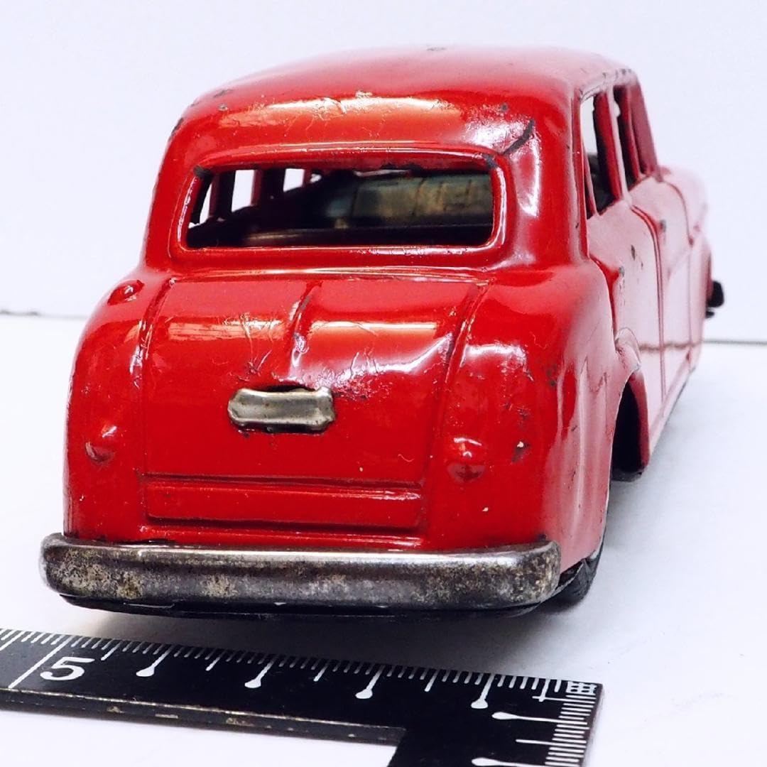 萬代屋【ダットサン セダン1000赤】ブリキtin toy car自動車【箱無