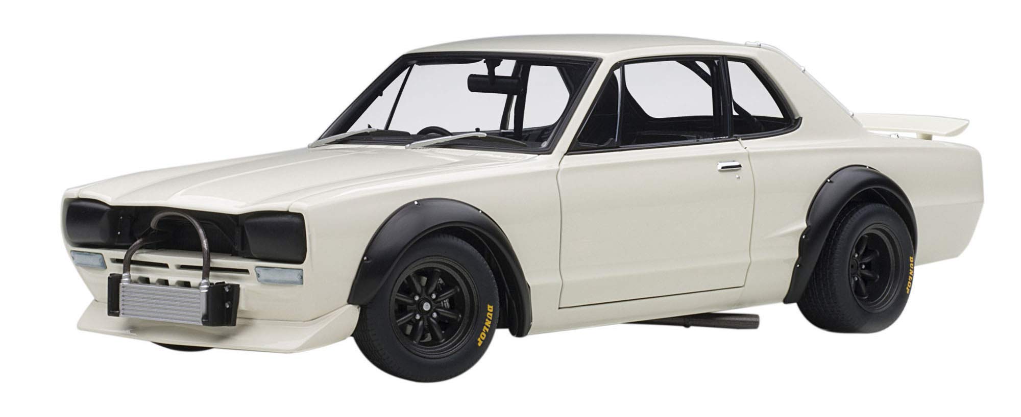 Amazon.com: AUTOart 1972 Nissan Skyline GT-R (KPGC-10) Racing
