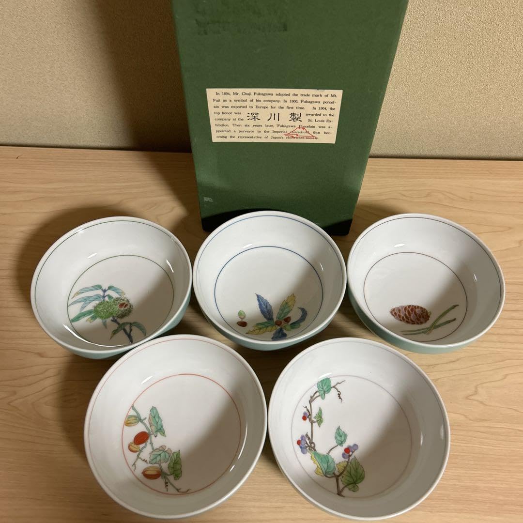 深川製磁＊未使用＊＊ 1974 深川製磁 菊 鳥 蓋物 未