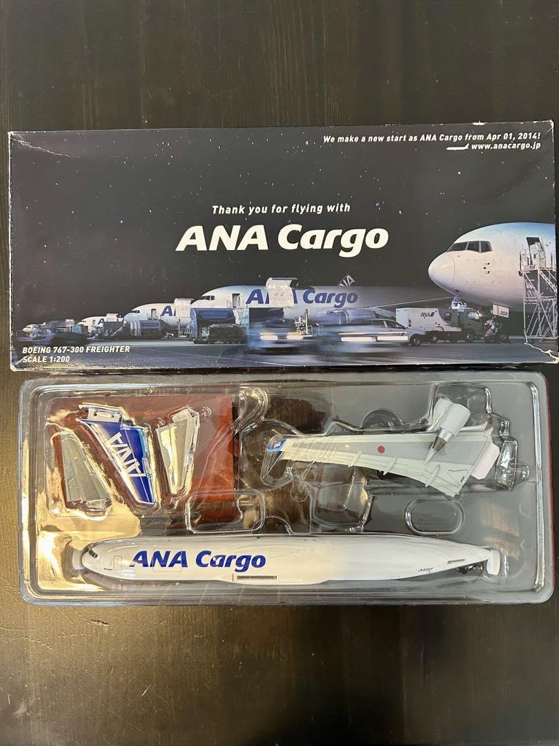 航空機・ヘリコプター ANA Cargo Boeing 767-300 Freighter 1:200