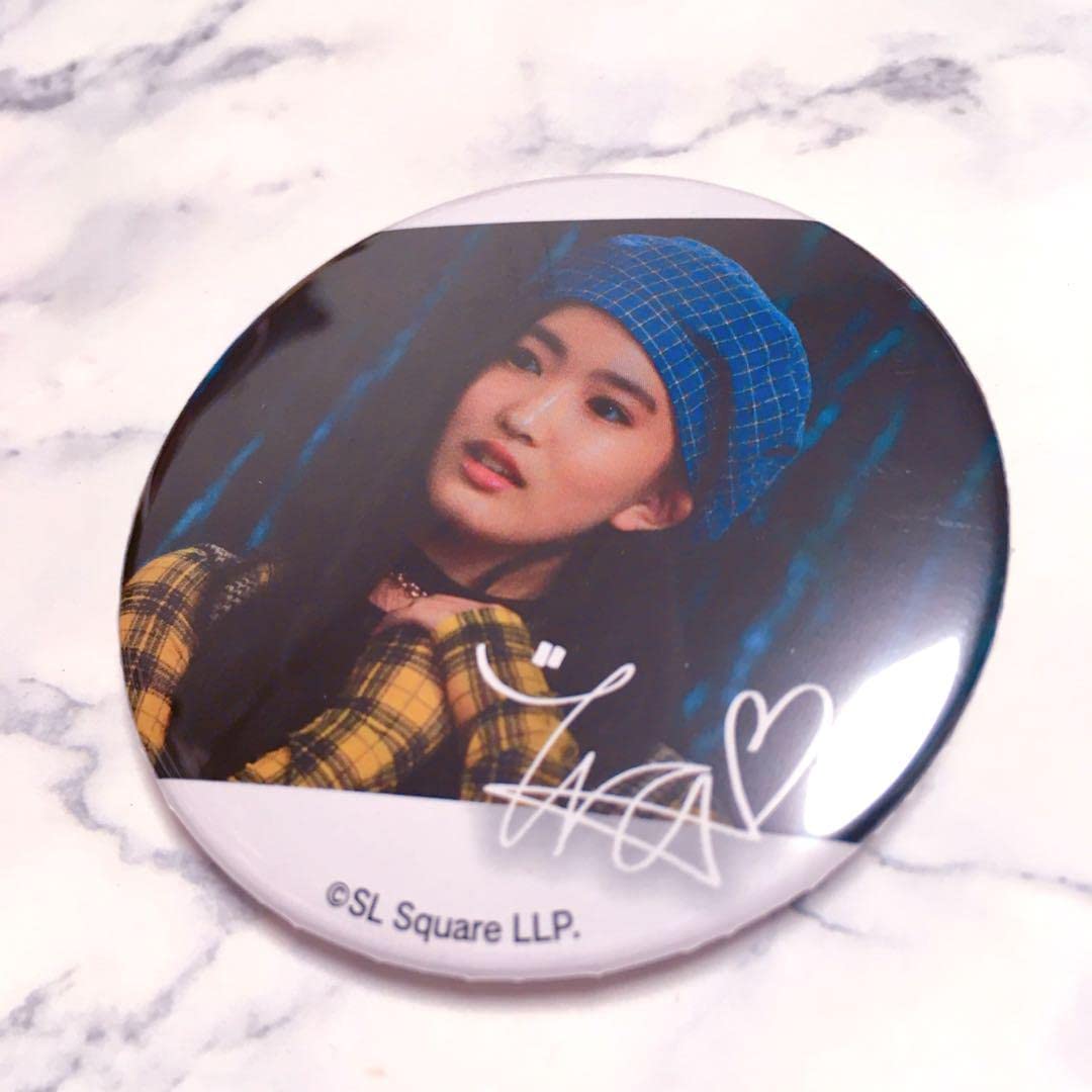 佐藤栞奈 缶バッジ 15個 佐藤栞奈 缶バッジ 15個 2025年