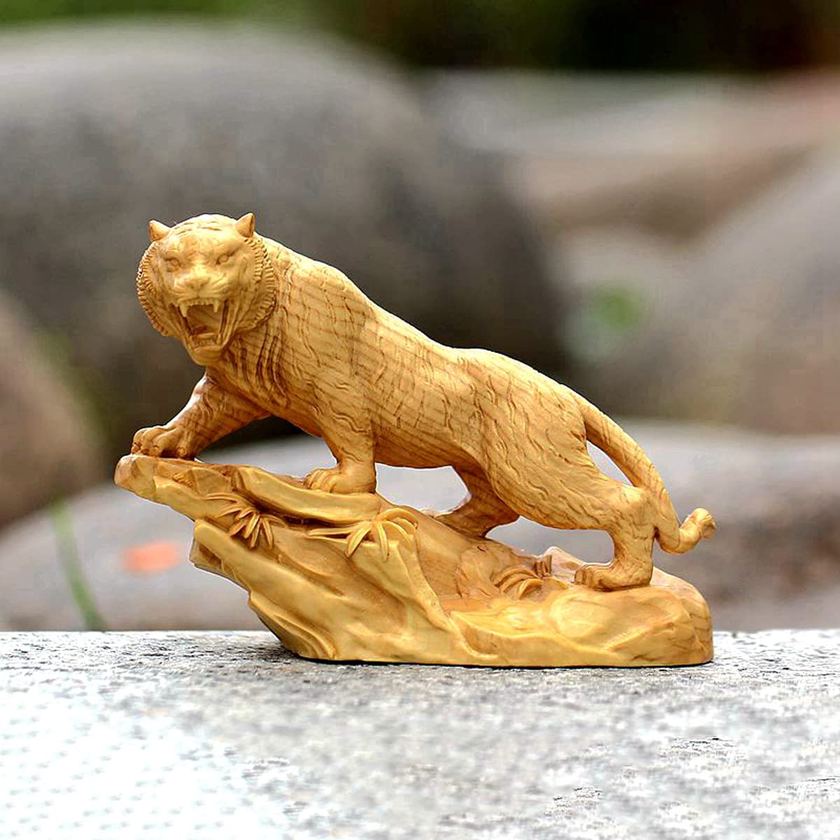 ヴォルテックス【フォロー割】送料無料 時代物 銅製 リアル虎置物 玉眼