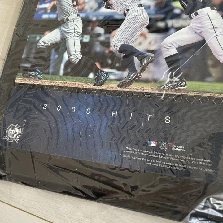 イチロー3000安打記念品 超レア イチロー 3000安打記念品
