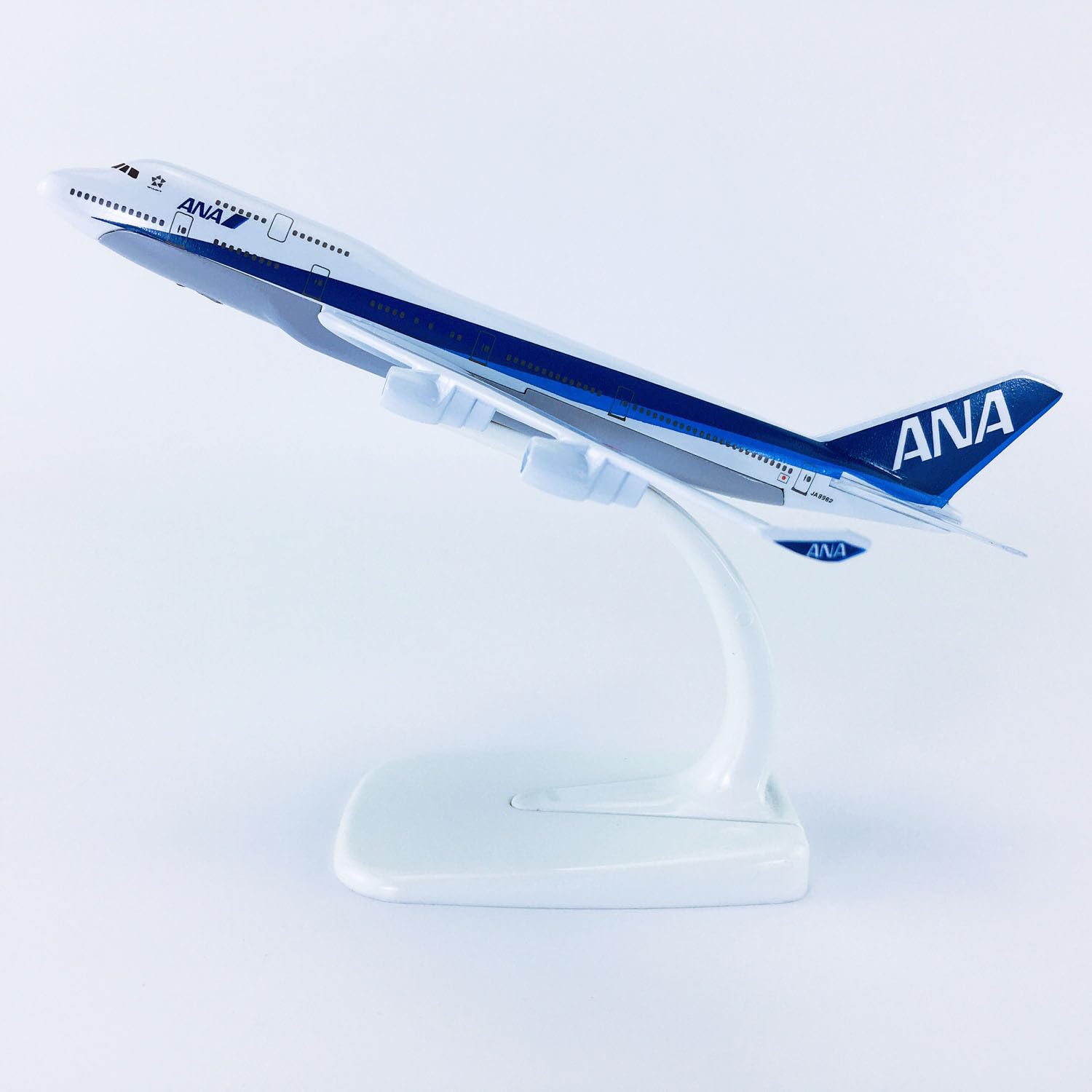Amazon | 1/400 16cm 全日空 ANA ボーイング B747-400 合金飛行機