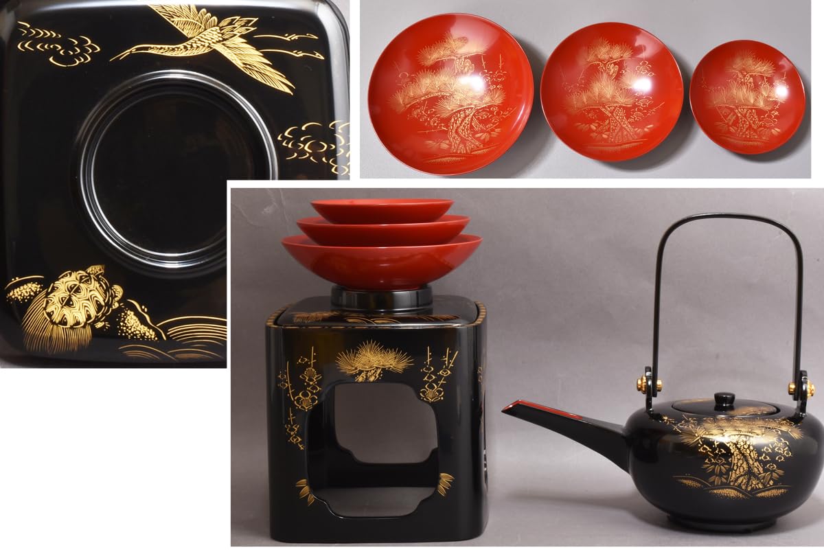 時代木製漆器 宝尽くし 朱塗三ッ組杯 鶴亀松竹梅 黒高台 金蒔絵 MA342