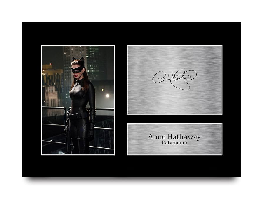 Anne Hathaway サイン入り写真 UACC証明書付き 【公式通販】