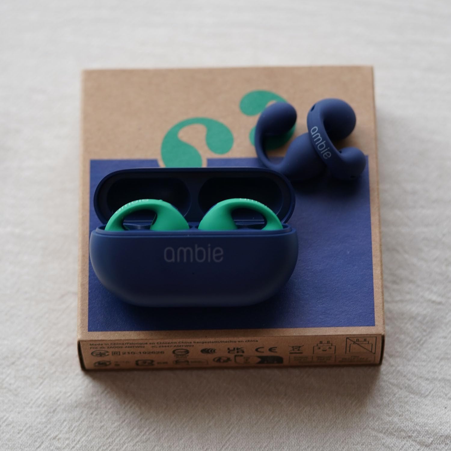 ambie AM-TW02 GREEN X INDIGO ambie sound earcuffs AM-TW02
