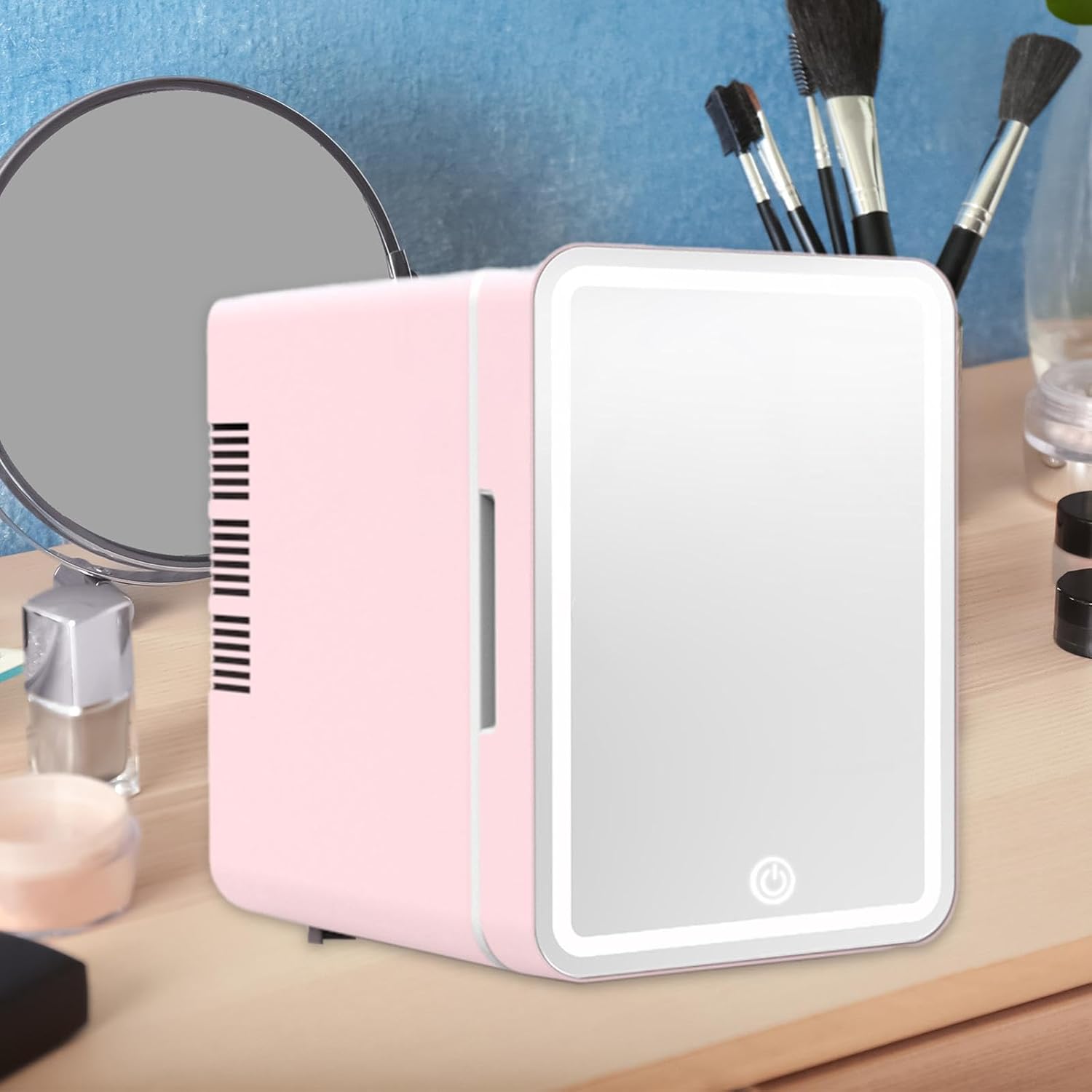 Amazon.co.jp: ミニ冷蔵庫 4L コンパクト冷蔵庫 多目的化粧品冷蔵庫