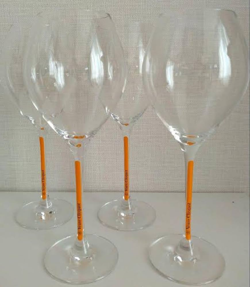 Amazon.co.jp: Veuve Clicquot ヴーヴクリコシャンパングラス 6脚