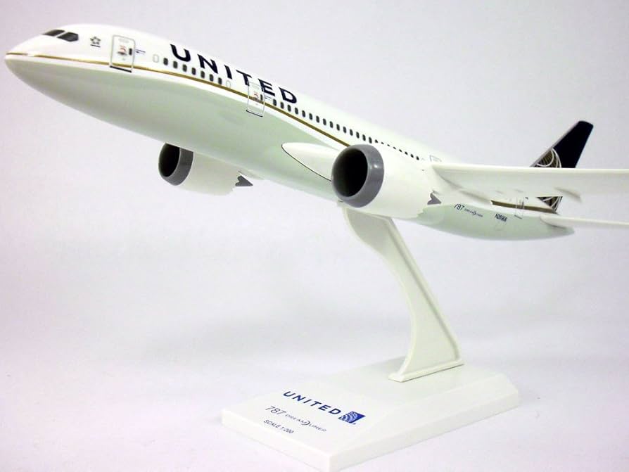 ユナイテッド航空 ボーイング787-8 スケール1:200 Amazon.co.jp