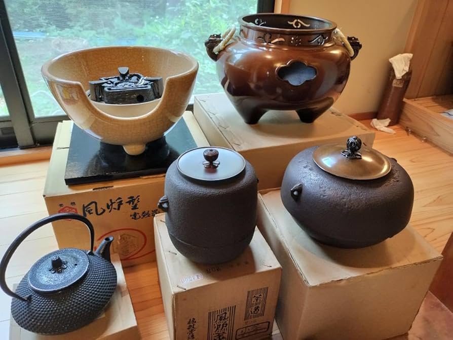 茶道具 志野 紅鉢 野々田商店製 電熱器 高橋 敬典 造 雲龍釜 2点