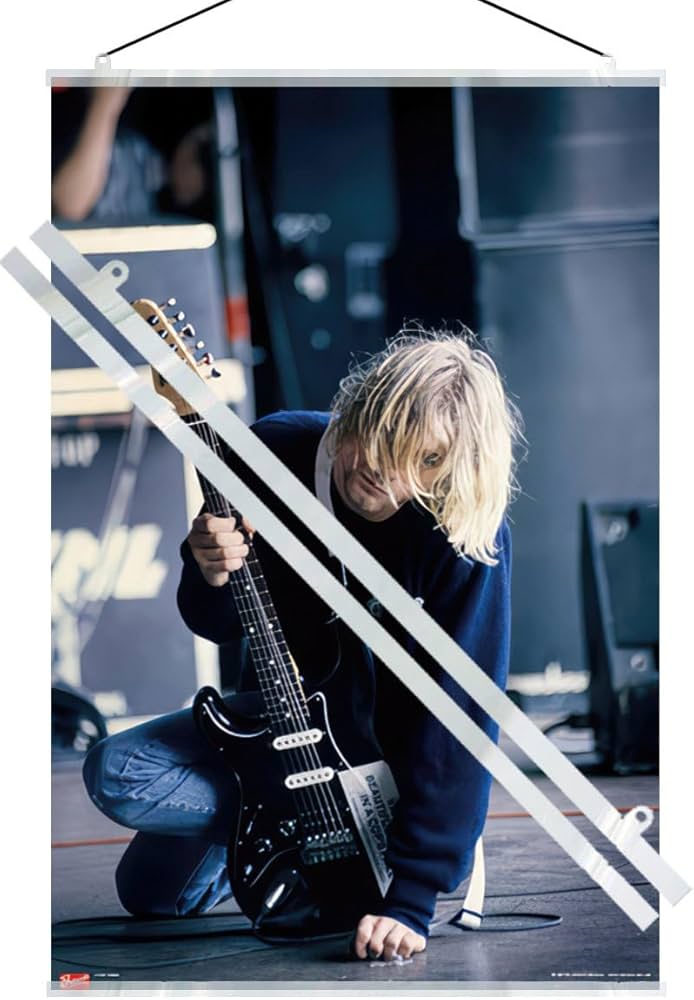 Amazon.co.jp: Nirvana – Framed音楽ポスター/印刷( Kurt Cobain Live