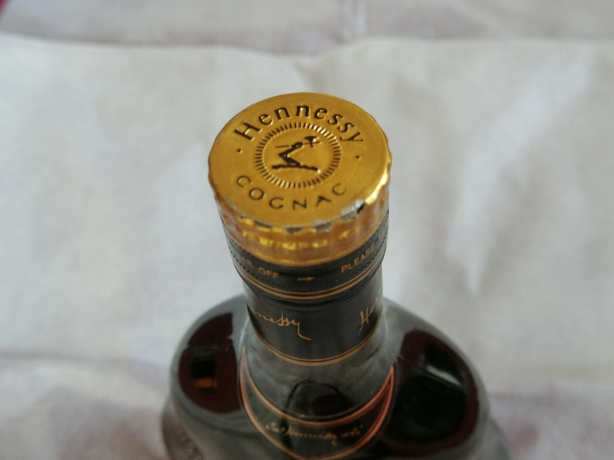 ﾌﾞﾗﾝﾃﾞｰ ﾍﾈｼｰ XO 金ｷｬｯﾌﾟ ｸﾞﾘｰﾝﾎﾞﾄﾙ 700ml 40度