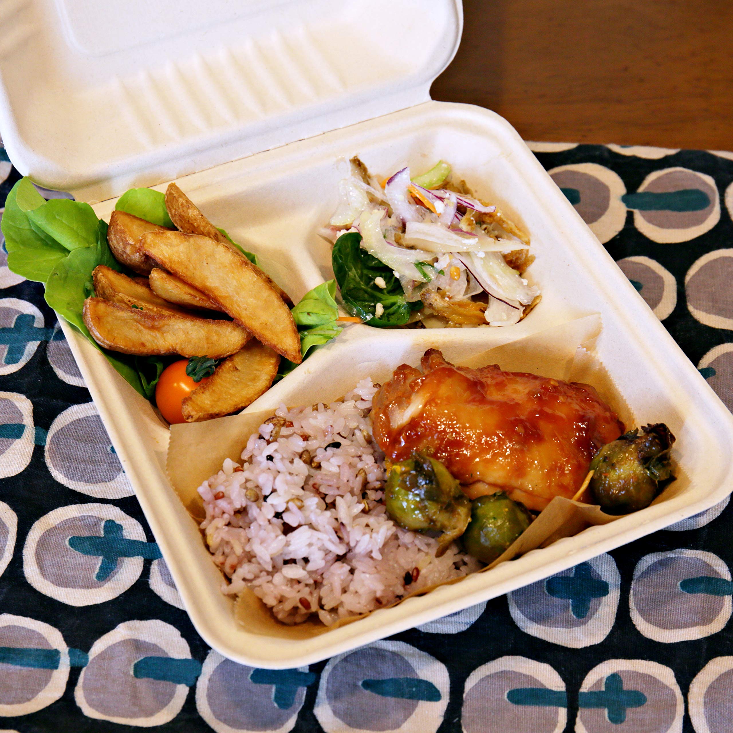 動作品）斬新ポップなツァイスイコネッテ35 お弁当箱の様なケース付き