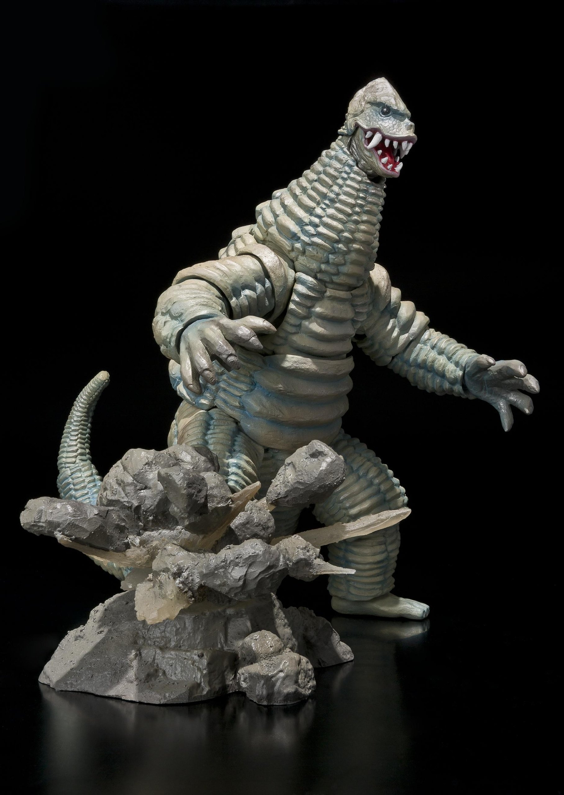 Amazon.com: BANDAI Ultra-Act 