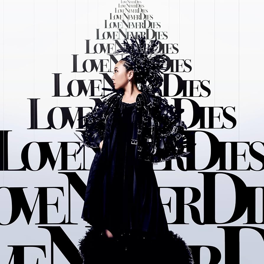 Amazon.co.jp: LOVE NEVER DIES-MISIA ART BOOK- (完全生産限定豪華盤