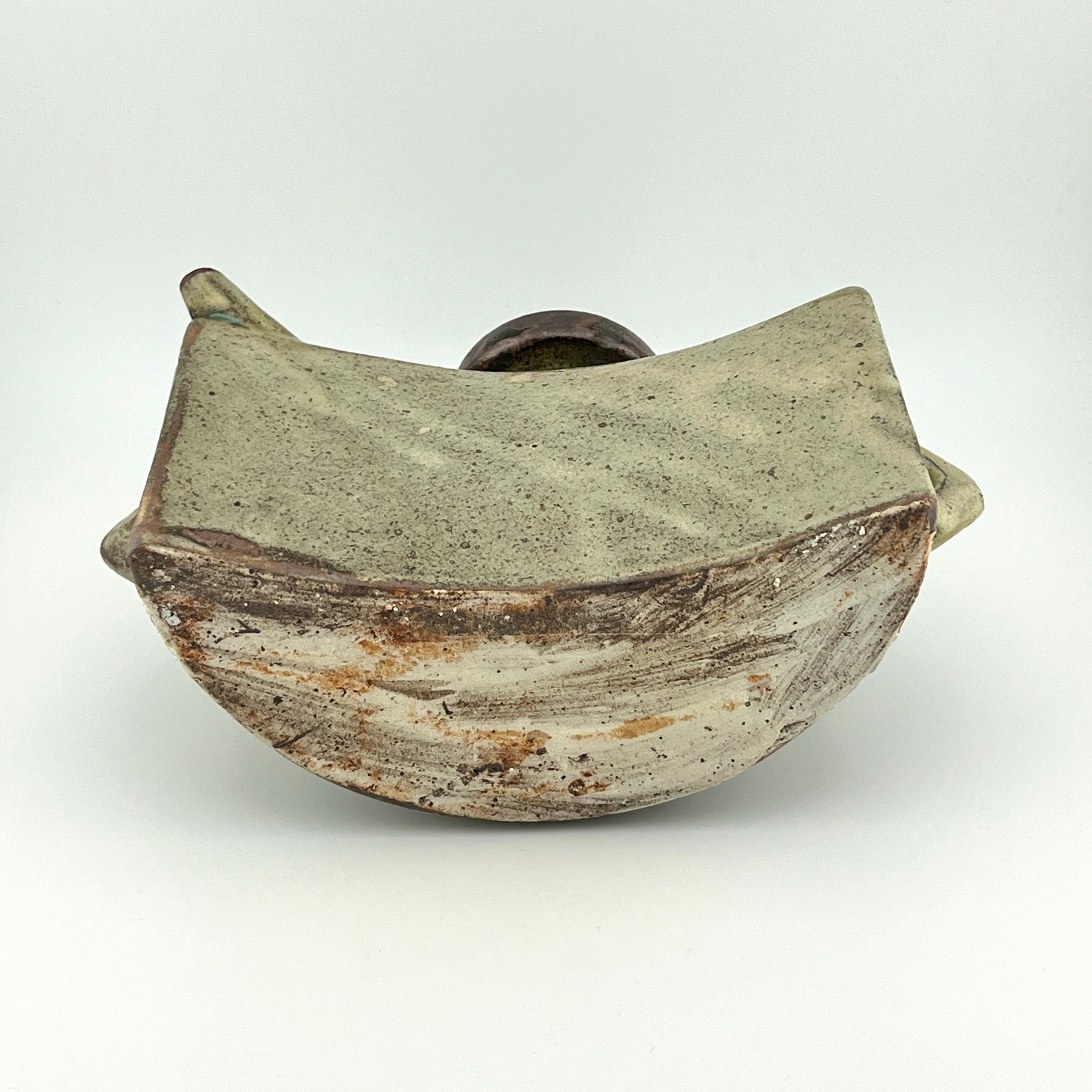 魚文抱瓶 金城次郎 人間国宝 壺屋焼 箱付き 未使用 草色 魚文抱瓶 金城