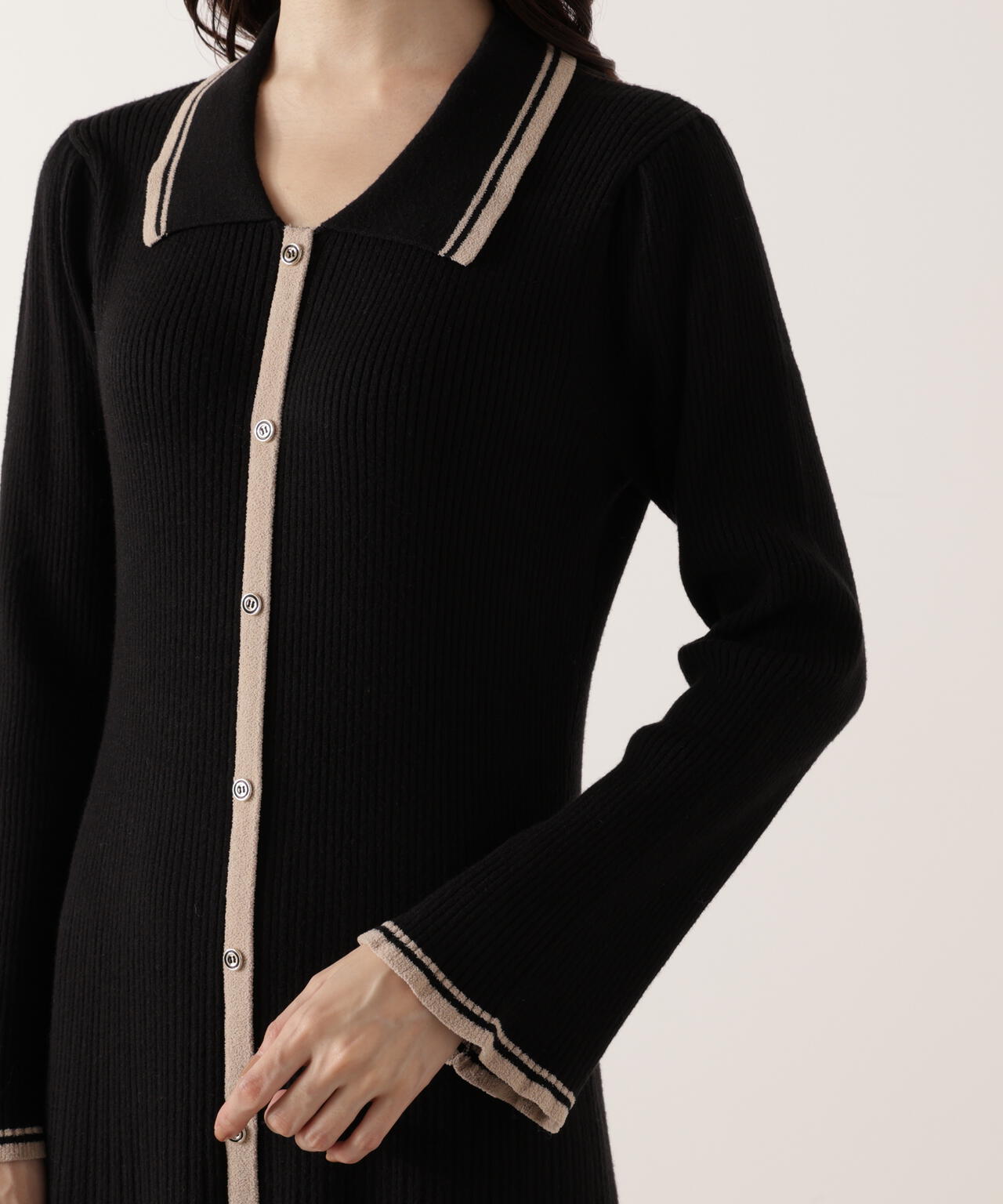 EDIT COLOGNE》バイカラー衿ニットワンピース【WEB・一部店舗限定