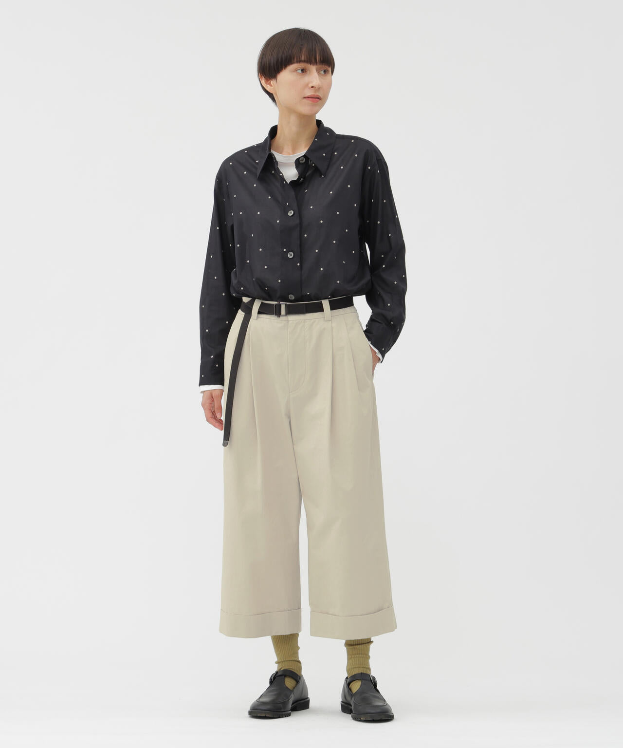 CRISP COTTON TWILL TROUSERS | MARGARET HOWELL（マーガレット