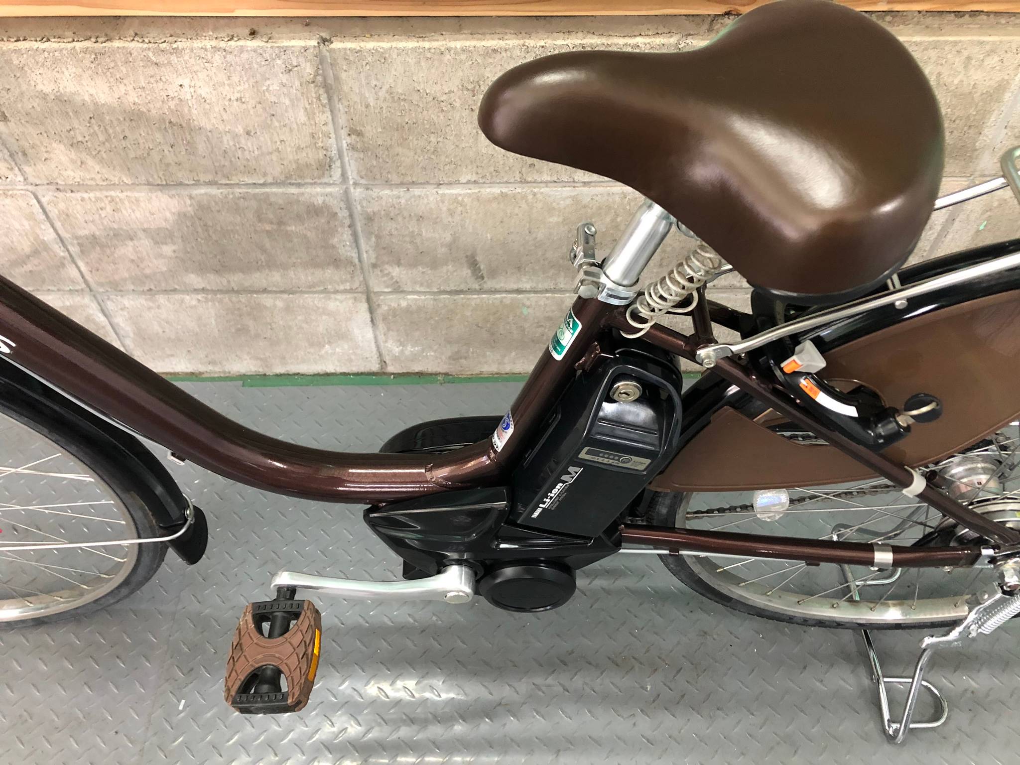 大阪府 パナソニック 電動アシスト自転車 ブラウン 前バスケット付き