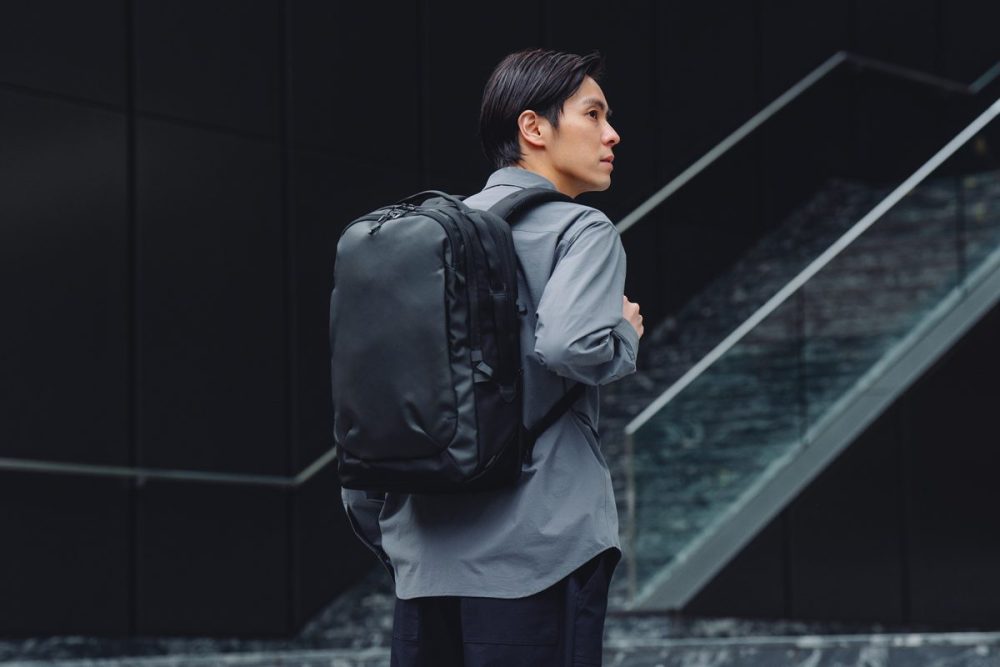 梅雨を乗り切る優秀ビズリュック」カバン内を水濡れリスクから守る