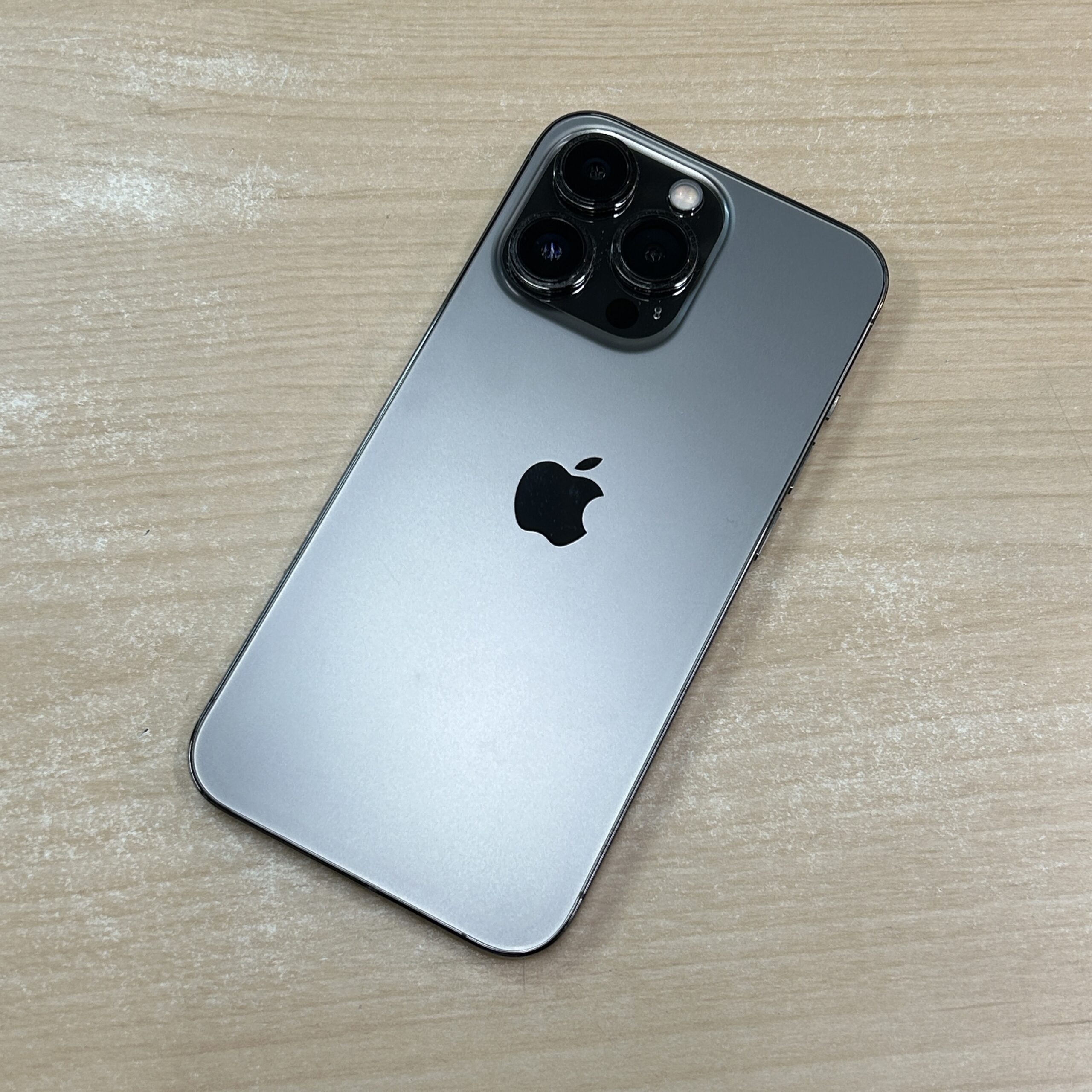 iPhone 13 Pro 256GB SIMフリー (バッテリー91%) Amazon | 【整備済み