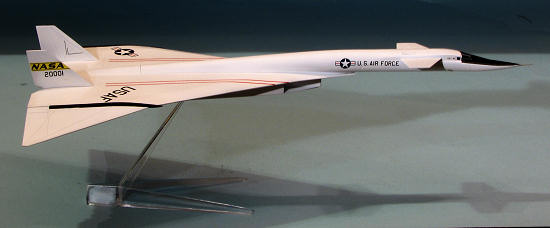 Cyber-Hobby サイバーホビー 1/200 XB-70A ヴァルキリー AV-1 未組立 1⁄200