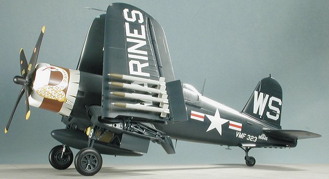 トランペッター 1/32 F4U-4コルセア｜F4U-1D Corsair Review by Brett