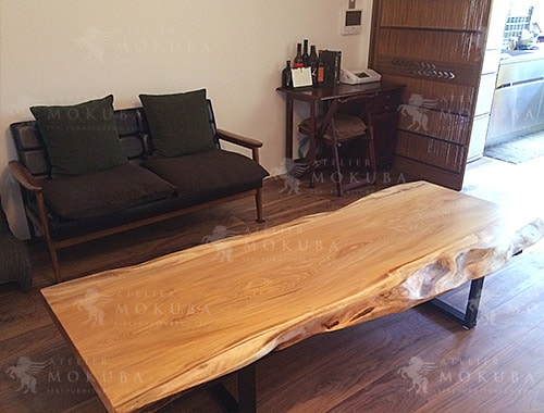 ローテーブルx桂（カツラ）【大阪市北区 個人住宅】桂（カツラ）一枚板