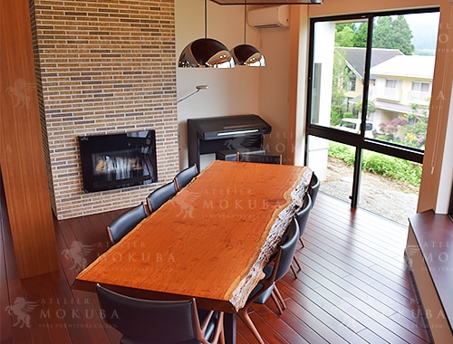 ダイニングテーブルxチェア・ベンチxカリン【大分県由布市 個人住宅