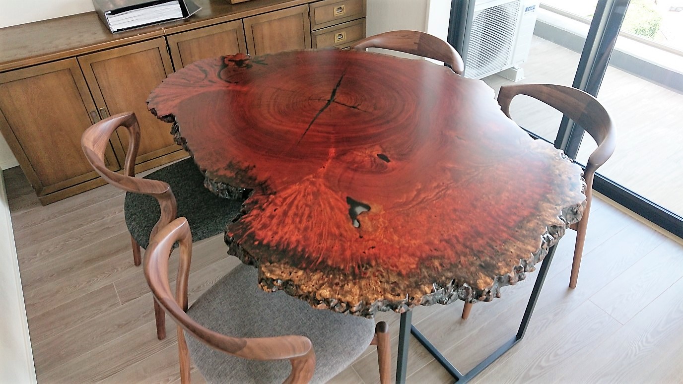 ぶなのこぶ板テーブル