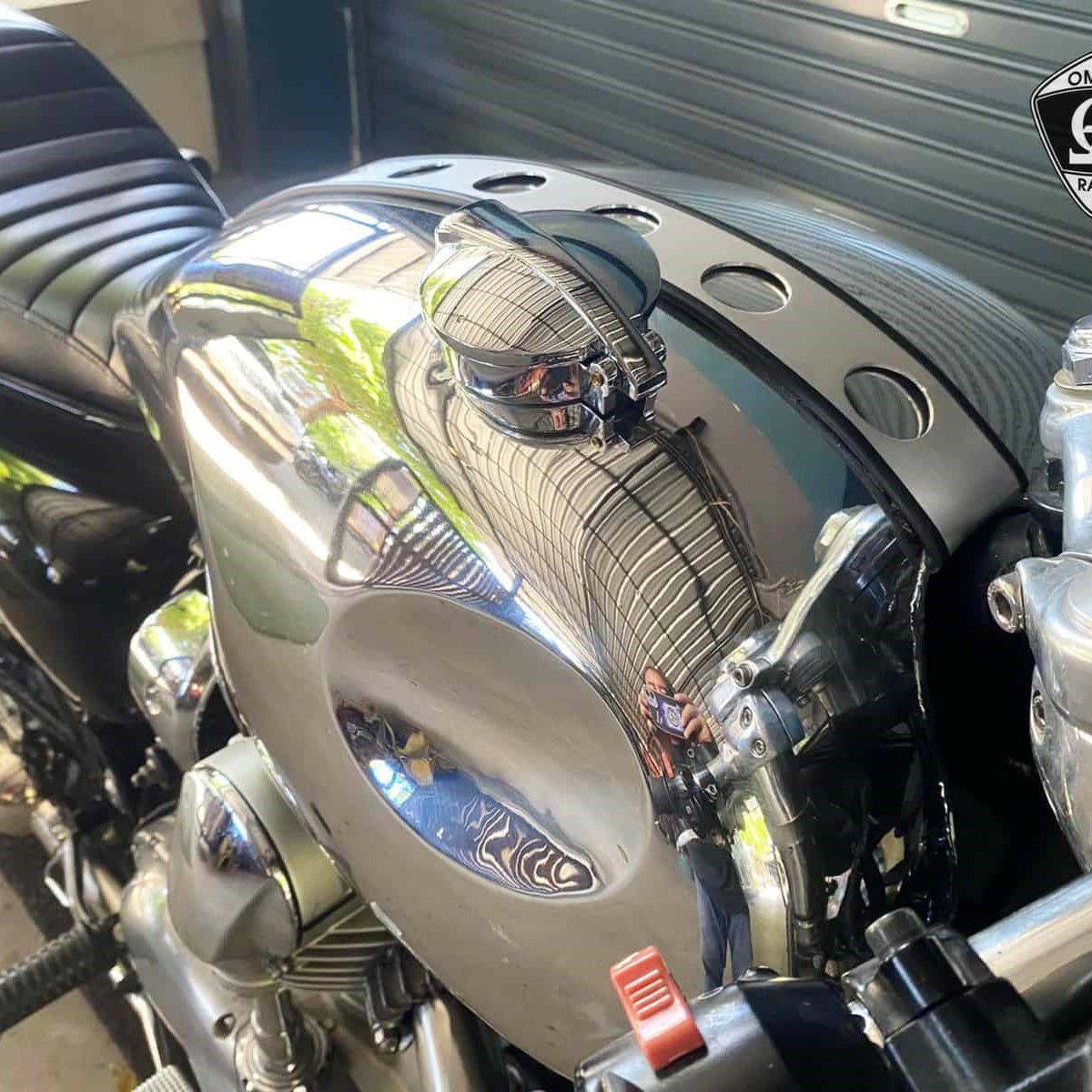 KAWASAKI W800用タンク Kawasaki W800 アルミ タンク